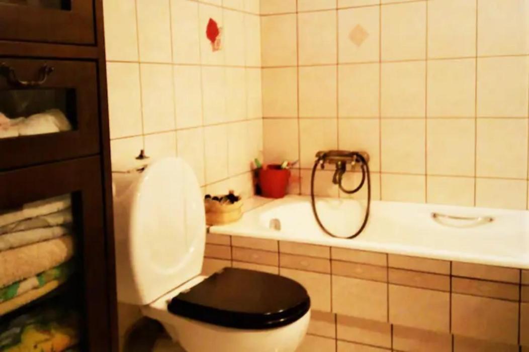 Apartment 4y In