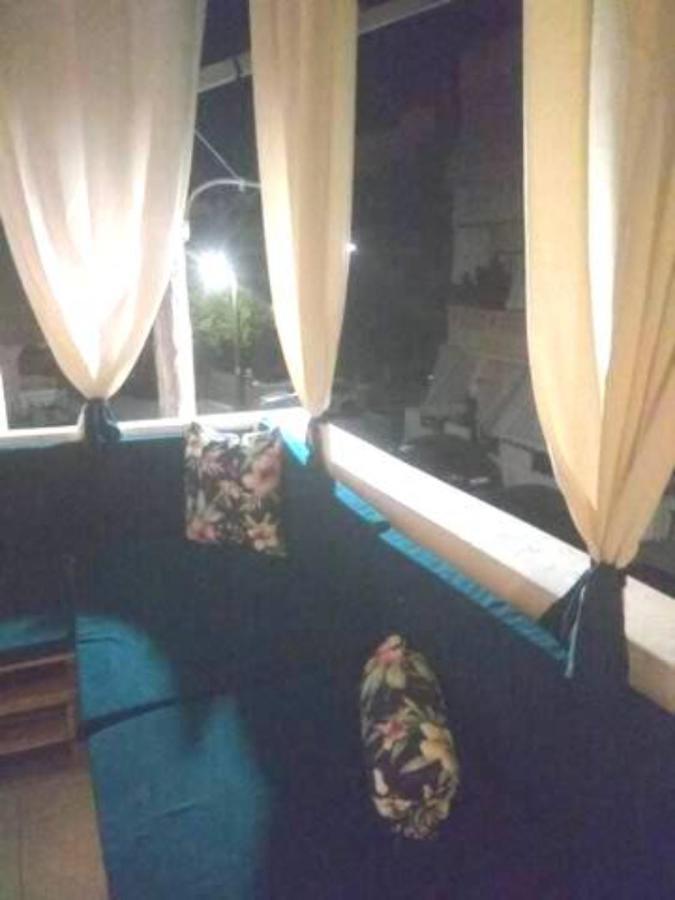 4y In * Heraklion (Crete)